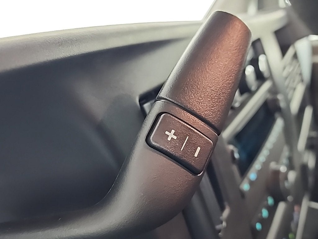 2025 Chevrolet Express Cargo 3500 WT