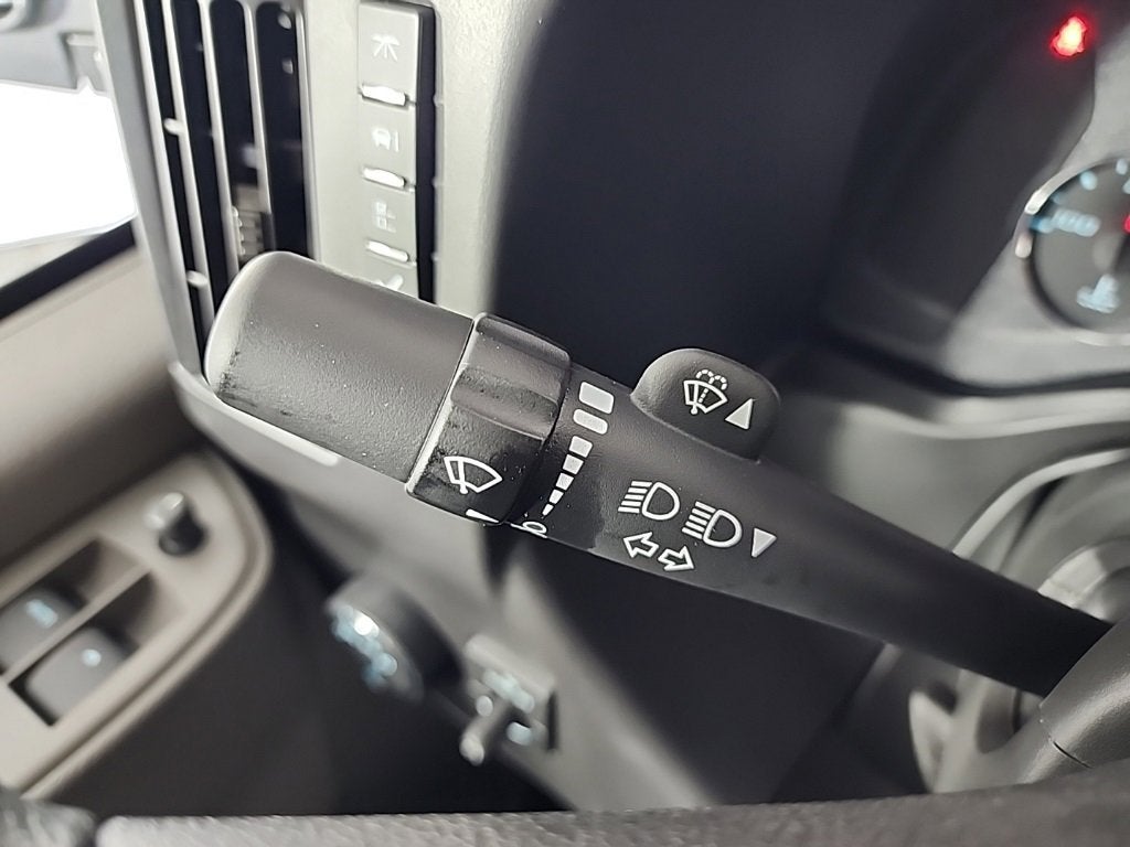 2025 Chevrolet Express Cargo 3500 WT