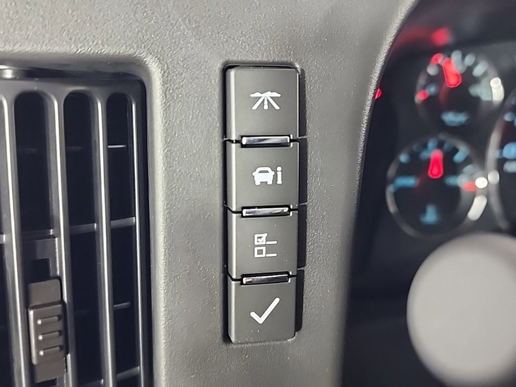 2025 Chevrolet Express Cargo 3500 WT