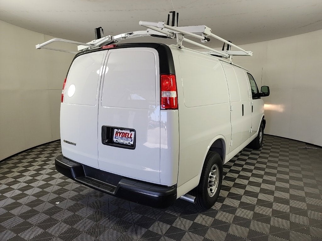 2025 Chevrolet Express Cargo 3500 WT