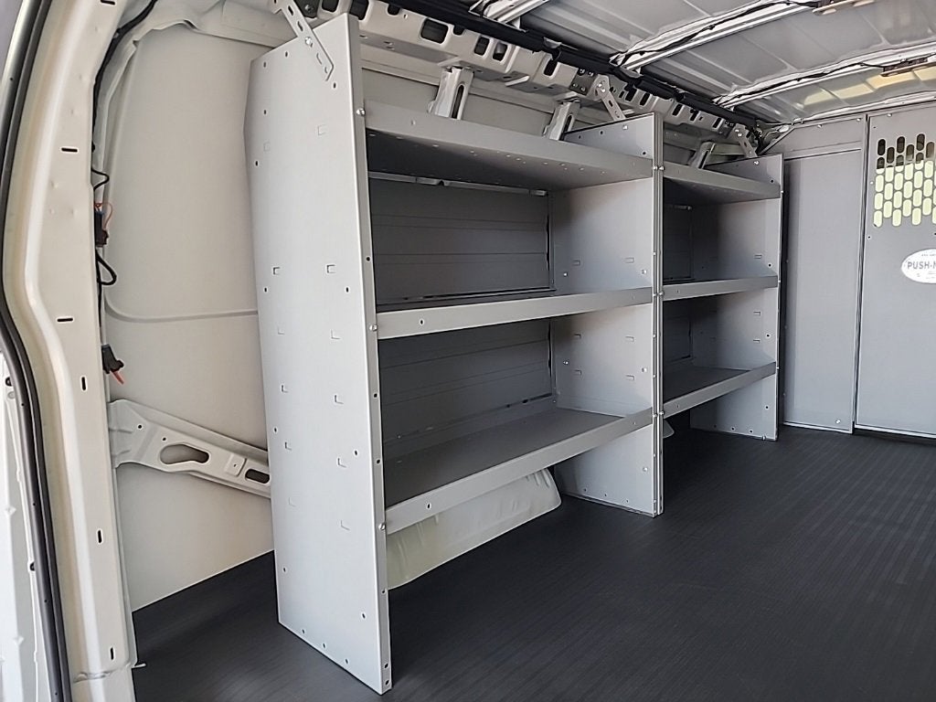 2025 Chevrolet Express Cargo 3500 WT