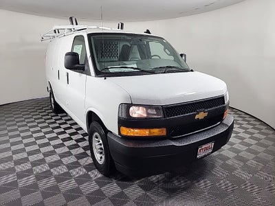 2025 Chevrolet Express Cargo 3500 WT