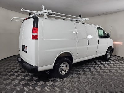 2025 Chevrolet Express Cargo 3500 WT