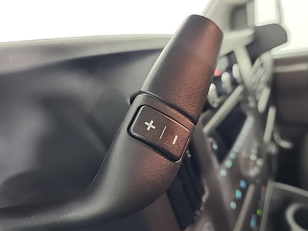 2025 Chevrolet Express Cargo 3500 WT