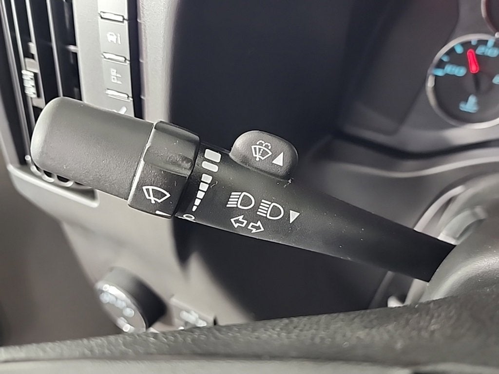 2025 Chevrolet Express Cargo 3500 WT