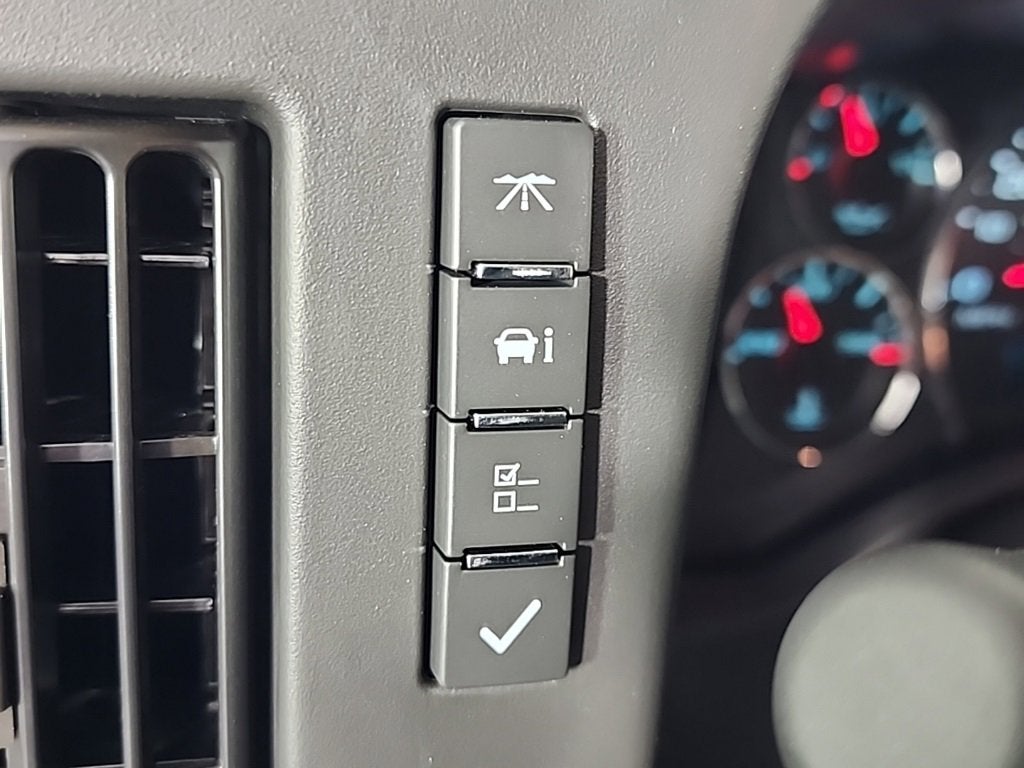 2025 Chevrolet Express Cargo 3500 WT