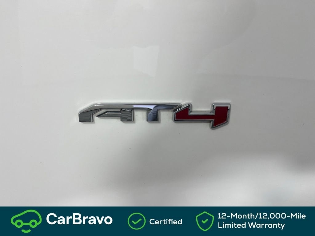 2023 GMC Acadia AT4