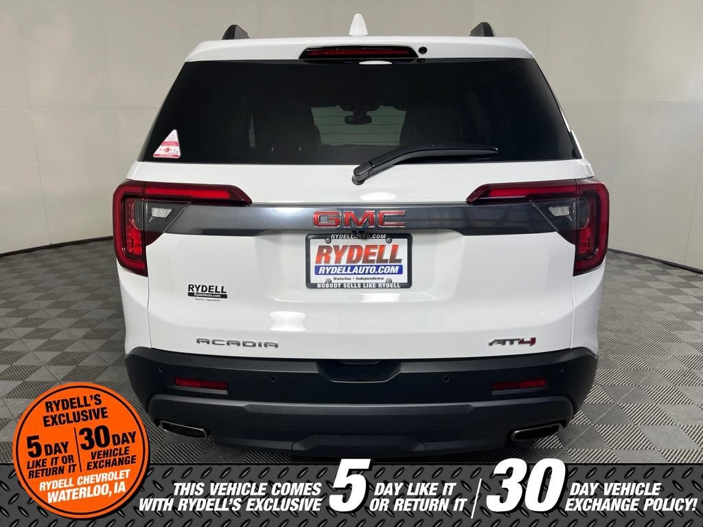 2023 GMC Acadia AT4