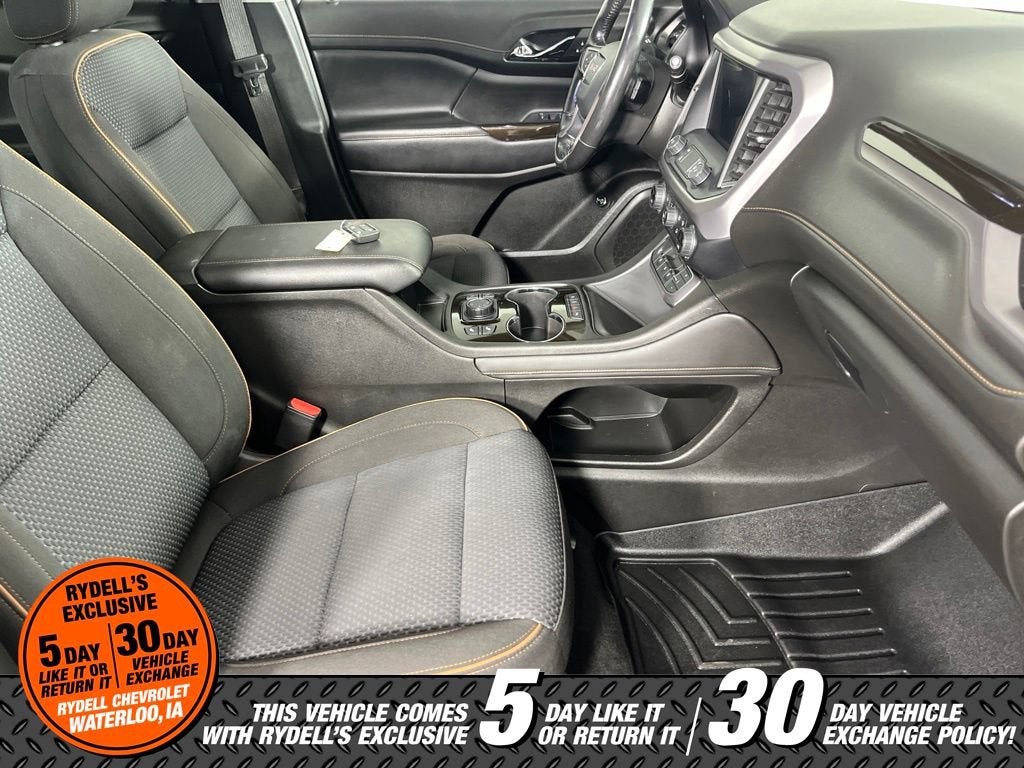 2020 GMC Acadia AT4