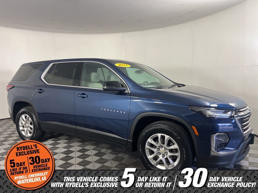 2023 Chevrolet Traverse LS