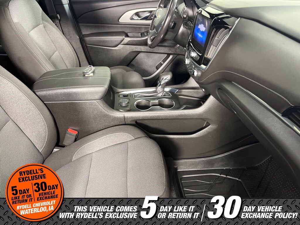 2022 Chevrolet Traverse LT Cloth