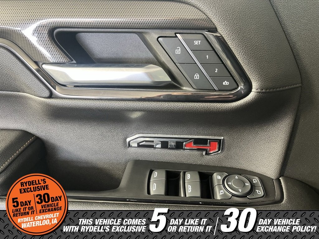 2023 GMC Sierra 1500 AT4