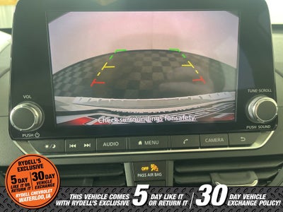 2022 Nissan Altima SR FWD