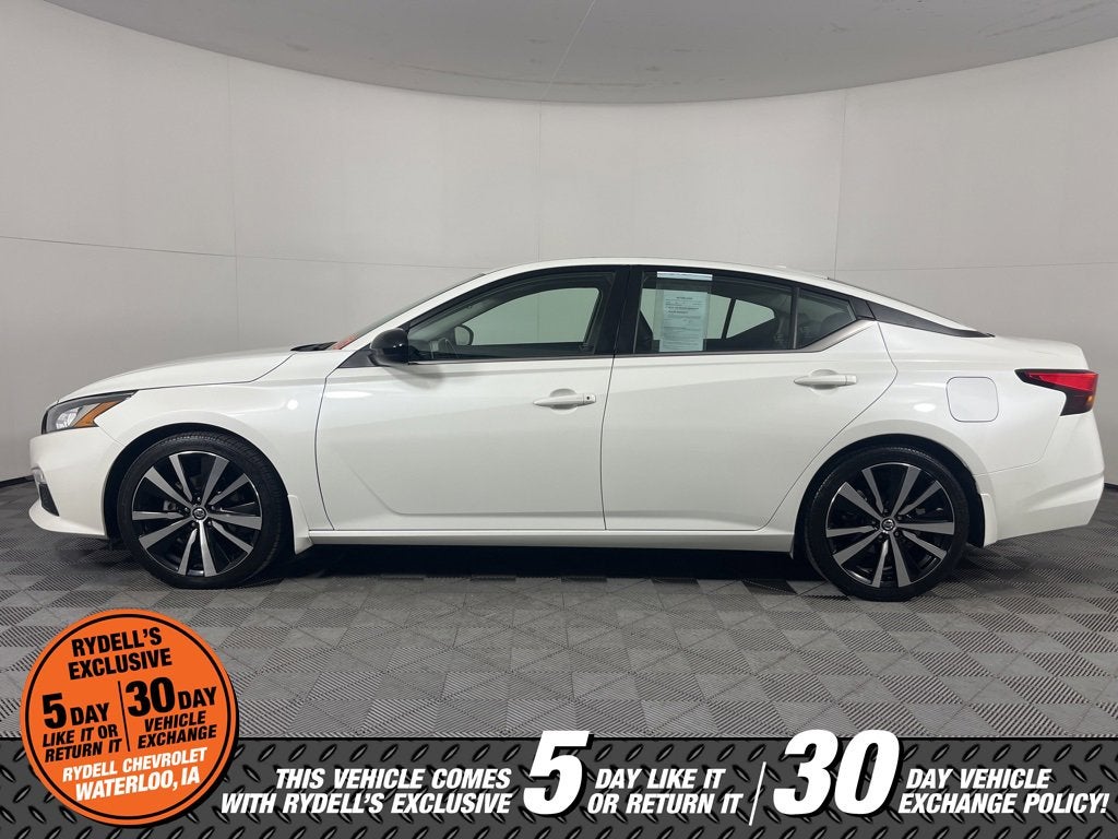2022 Nissan Altima SR FWD