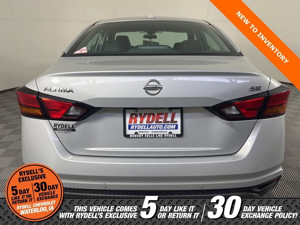 2021 Nissan Altima SR FWD