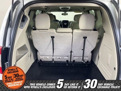 2014 Chrysler Town & Country Touring-L