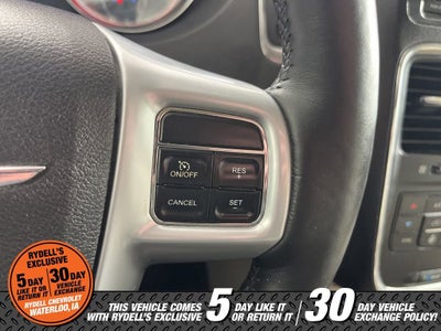 2014 Chrysler Town & Country Touring-L