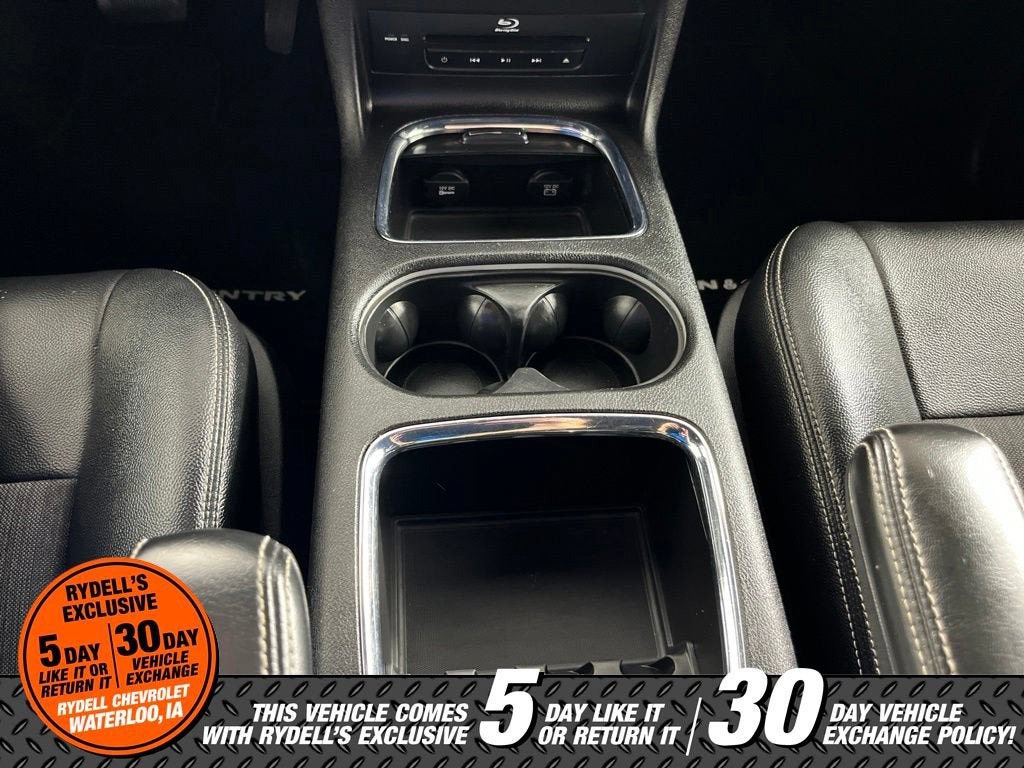 2016 Chrysler Town & Country S