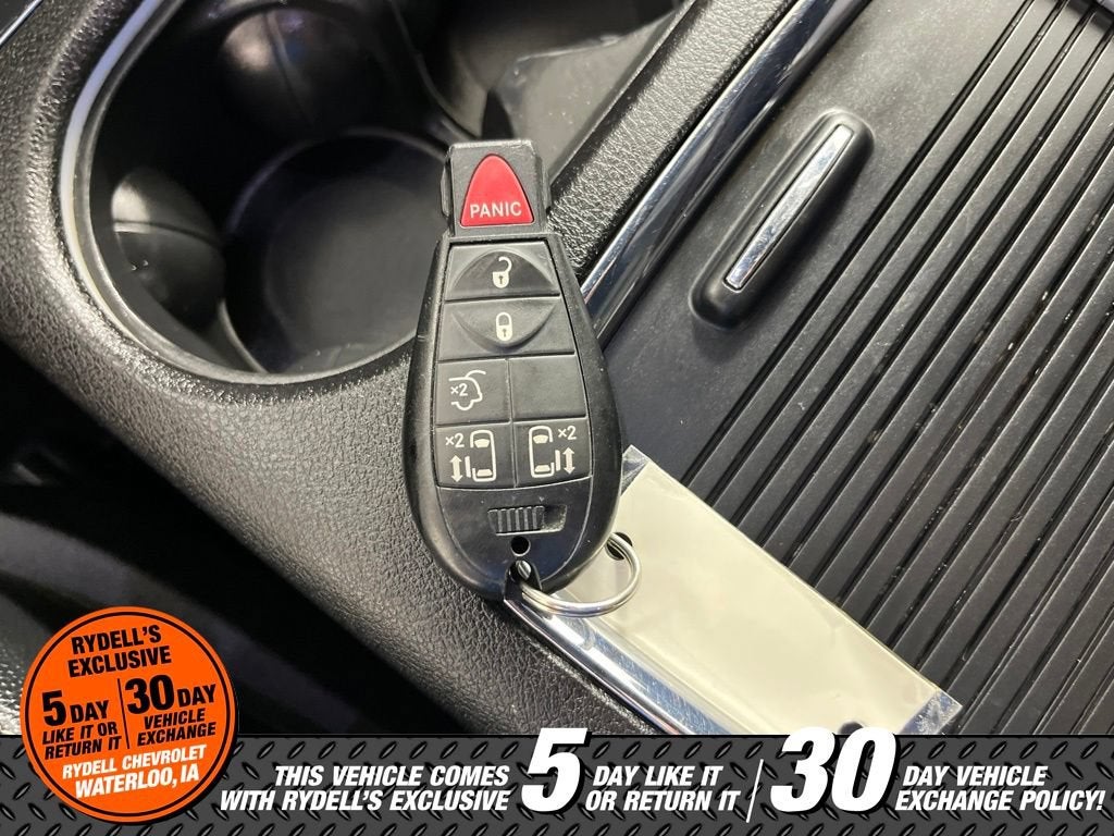 2016 Chrysler Town & Country S