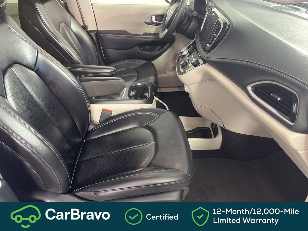 2023 Chrysler Pacifica Hybrid Touring L