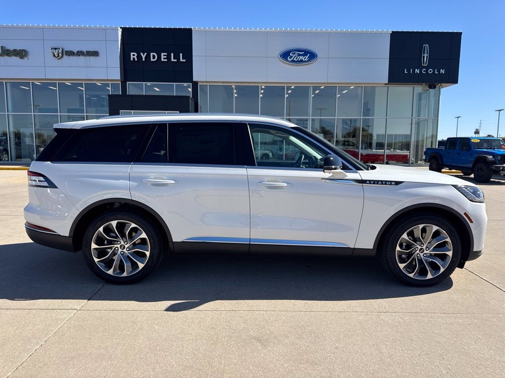 2027 Lincoln Aviator Premiere