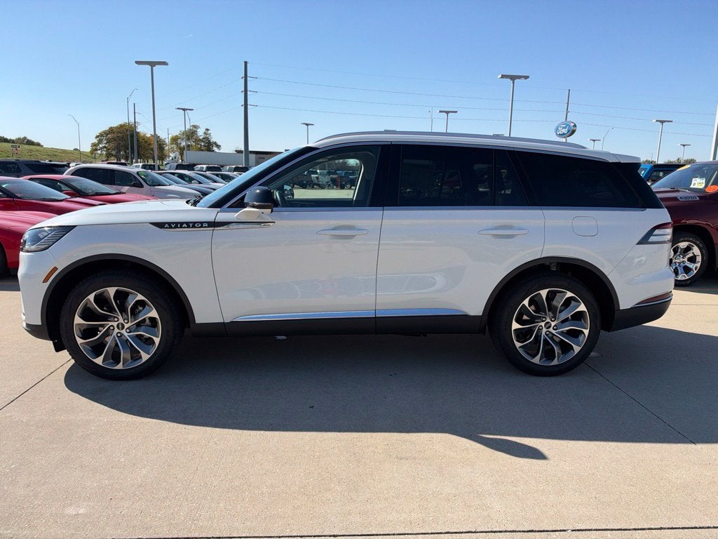 2027 Lincoln Aviator Premiere