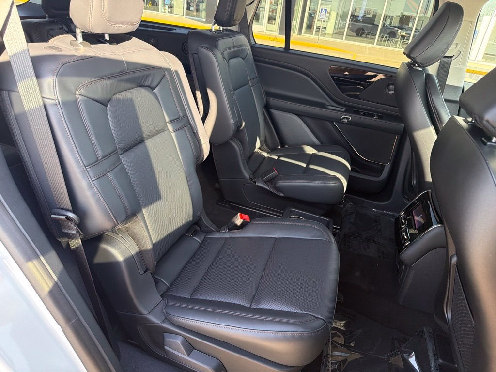 2027 Lincoln Aviator Reserve
