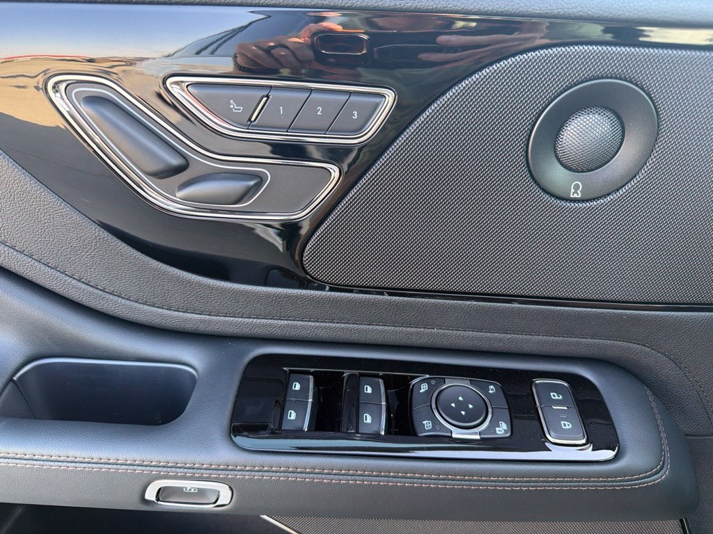 2027 Lincoln Aviator Reserve