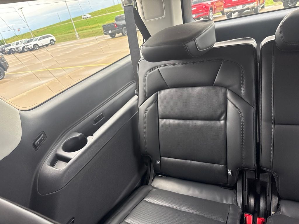 2027 Lincoln Navigator L Reserve