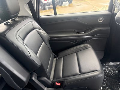 2027 Lincoln Navigator L Reserve