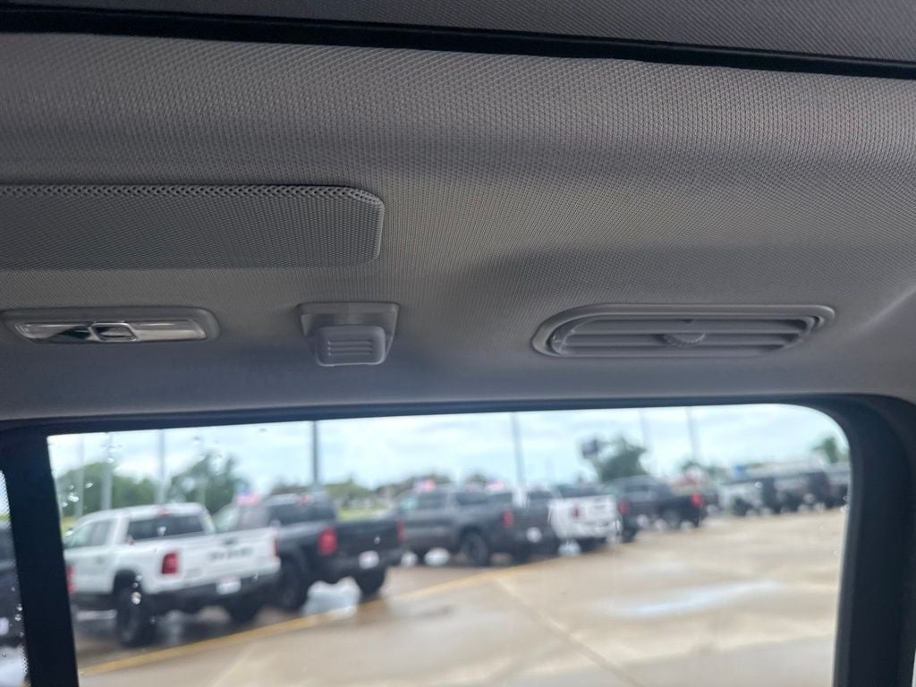 2027 Lincoln Navigator L Reserve
