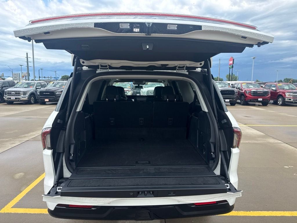 2027 Lincoln Navigator L Reserve