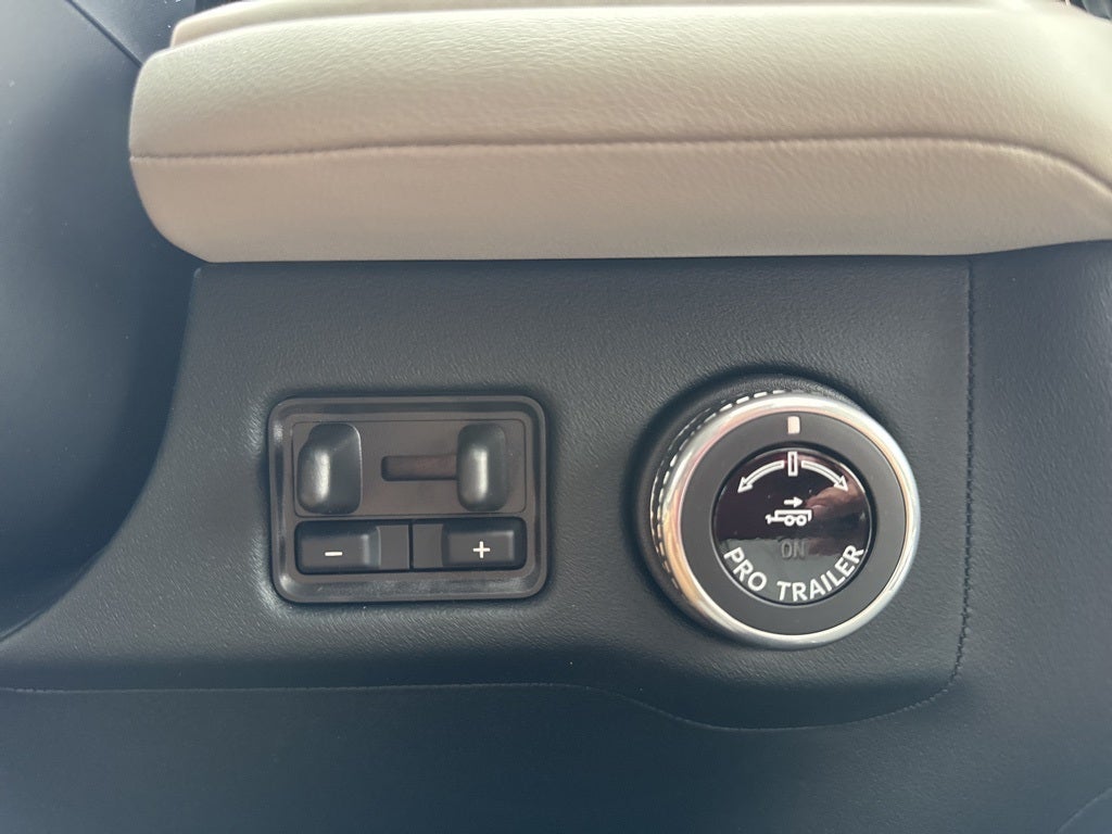 2025 Lincoln Navigator Reserve-L