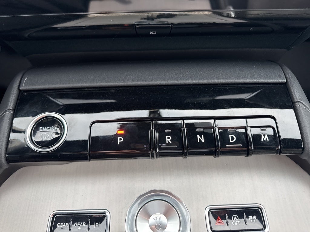 2025 Lincoln Navigator Reserve-L