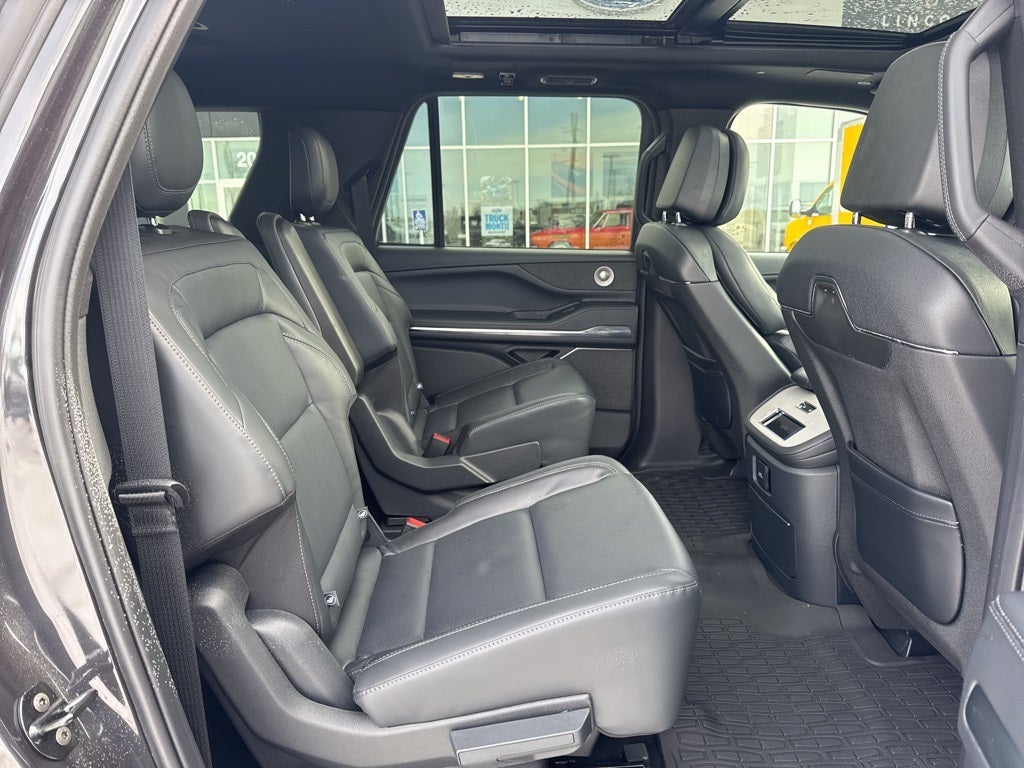 2025 Lincoln Navigator Reserve-L